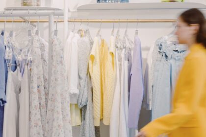découvrez notre collection de pulls pour femmes, alliant élégance et confort. parfaits pour toutes les saisons, nos modèles variés s'adaptent à tous les styles. trouvez le pull qui vous mettra en valeur !