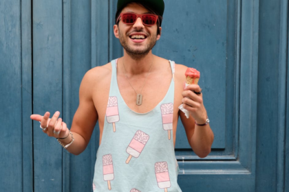 découvrez notre collection de tank tops élégants et confortables, parfaite pour toutes les occasions. fabriqués avec des matériaux de qualité, nos tops sont idéaux pour être portés seuls ou superposés. explorez les tendances et trouvez votre style unique dès maintenant !