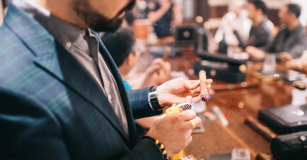 découvrez notre sélection exclusive de montres de luxe, alliant artisanat exceptionnel et design intemporel. trouvez la montre idéale pour sublimer votre style et faire une déclaration de sophistication.