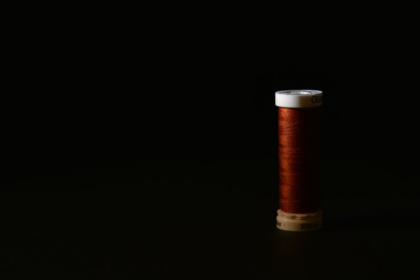 découvrez l'art du tailoring, où chaque vêtement est méticuleusement confectionné pour s'adapter parfaitement à votre silhouette. explorez nos services de couture sur mesure, alliant tradition et modernité pour un style unique et élégant.