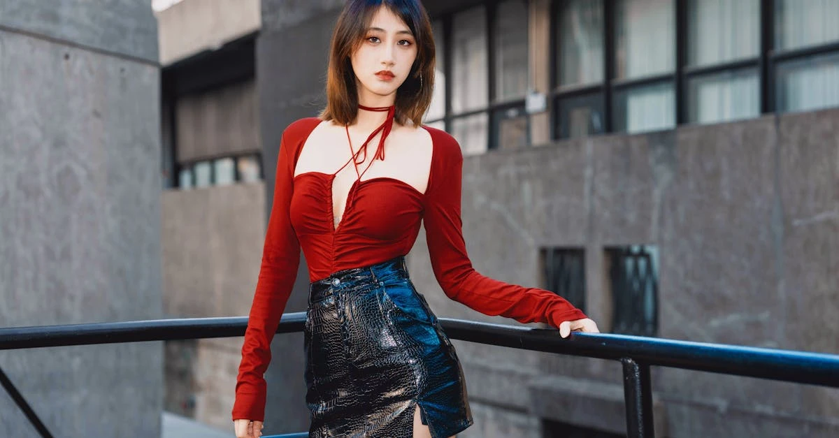 découvrez nos jupes en cuir tendance, idéales pour un look chic et élégant. parfaites pour toutes les occasions, elles apportent une touche moderne et sophistiquée à votre garde-robe.