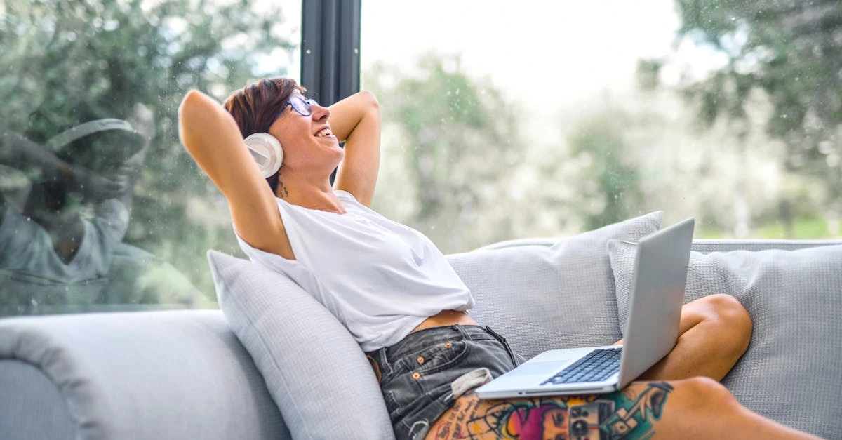 découvrez notre collection tendance de shorts pour homme et femme, parfaits pour l'été. profitez de modèles confortables, stylés et adaptés à toutes les occasions. faites le plein de nouveautés à petits prix !