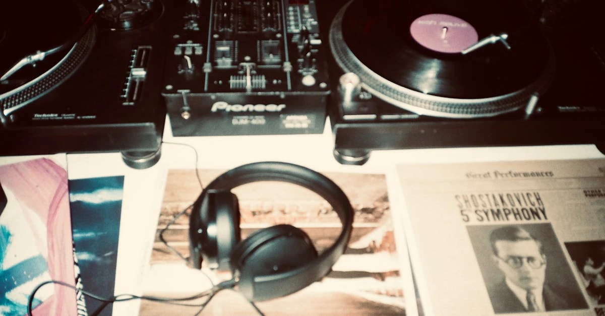 découvrez les meilleures techniques et astuces pour réussir le mixing audio. apprenez comment équilibrer les pistes, ajouter des effets et obtenir un son professionnel pour vos productions musicales.