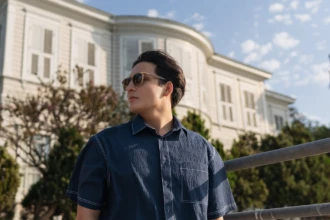 découvrez nos chemises à manches courtes pour un style tendance et confortable cet été. parfaites pour toutes les occasions, elles combinent qualité et élégance à petit prix.