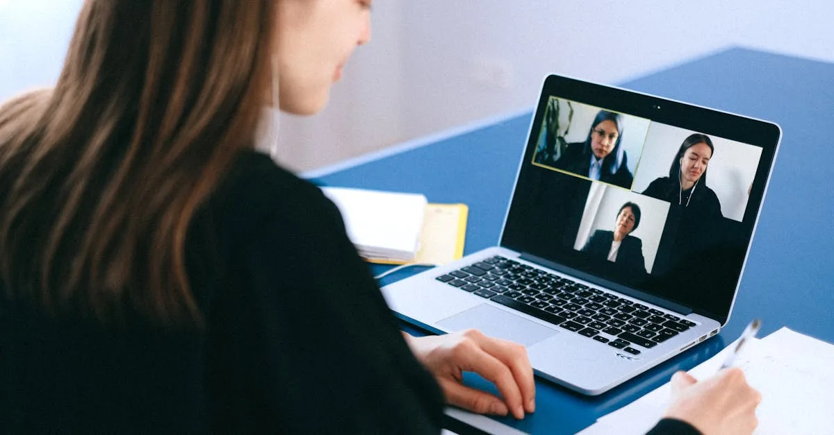 découvrez notre sélection de webcams haute qualité pour des vidéos claires et nettes, idéales pour le travail à distance, les appels vidéo et le streaming.