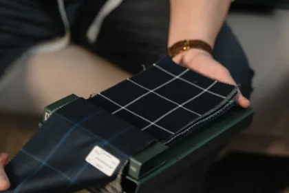 découvrez nos costumes sur mesure à barbès, alliant élégance et qualité pour un style unique et personnalisé.