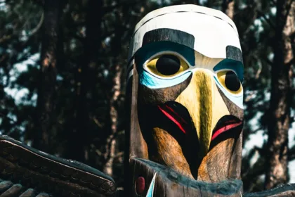 découvrez la symbolique des totems animaux et leur signification spirituelle. explorez comment ces guides protecteurs peuvent enrichir votre chemin de vie.