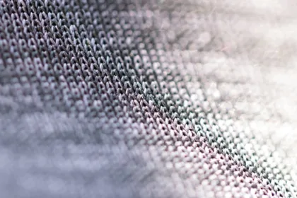découvrez tout sur le pilling : causes, prévention et solutions pour garder vos vêtements comme neufs.