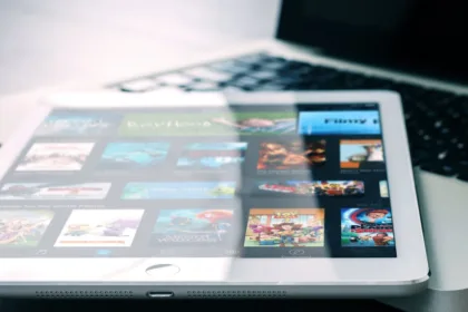 accédez facilement à vos contenus préférés en streaming avec une qualité optimale et une navigation fluide.