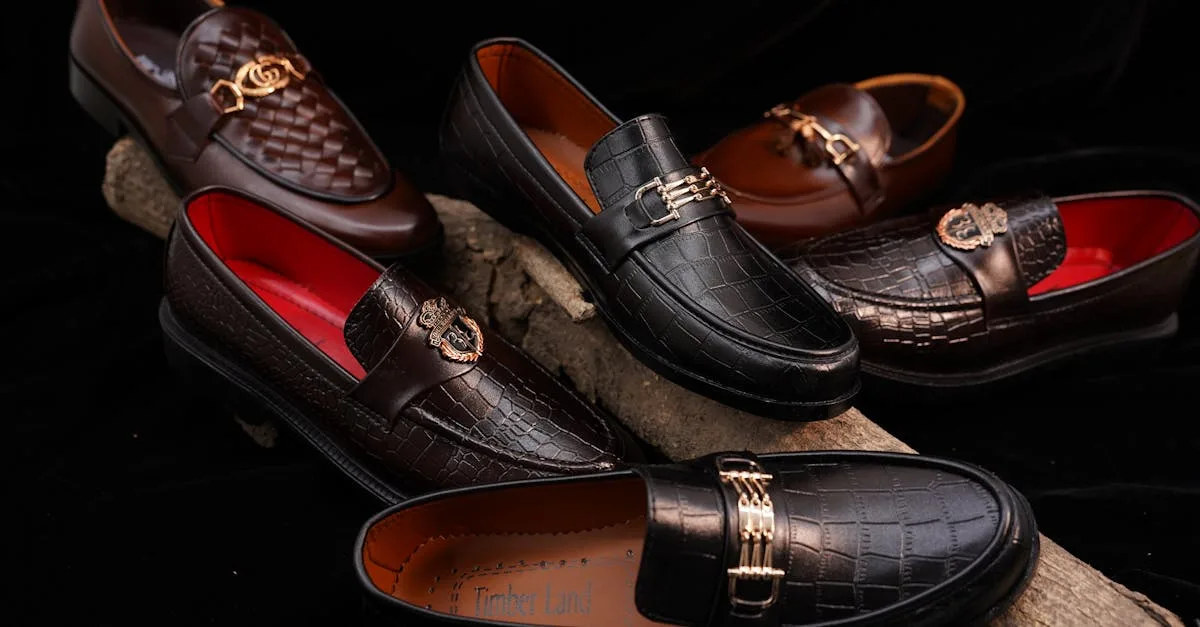 découvrez notre collection élégante de loafers, alliant confort et style intemporel pour toutes les occasions.