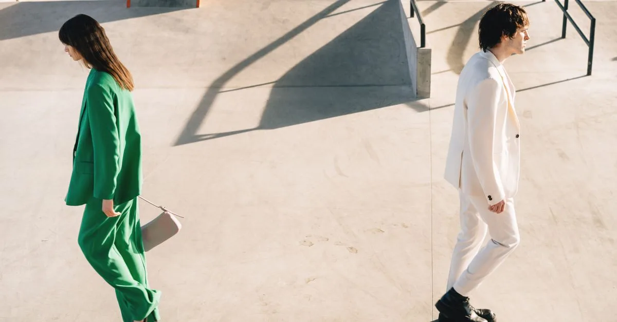découvrez farfetch, la plateforme de mode de luxe en ligne réunissant des vêtements, chaussures et accessoires uniques de créateurs du monde entier.