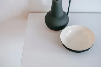 découvrez l'art du décor minimaliste : simplicité, élégance et fonctionnalité pour un intérieur épuré et harmonieux.