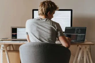 améliorez votre efficacité avec nos conseils et outils pour optimiser la productivité numérique au quotidien.