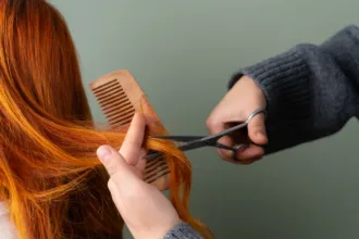 découvrez les dernières tendances en coiffure avec nos idées de coupes de cheveux modernes pour hommes et femmes.