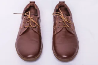 découvrez les chaussures homme laura vita : des modèles au style affirmé pour compléter vos tenues au quotidien.