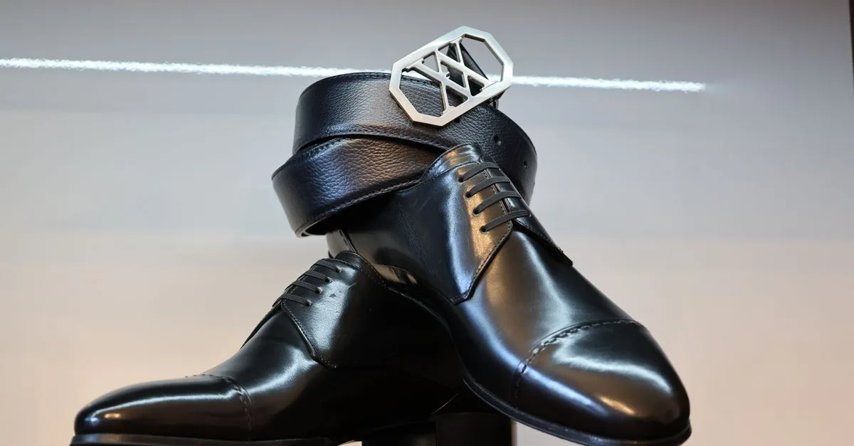 découvrez les différences entre les chaussures oxford et derby pour homme : style, laçage et occasions pour choisir la paire idéale.